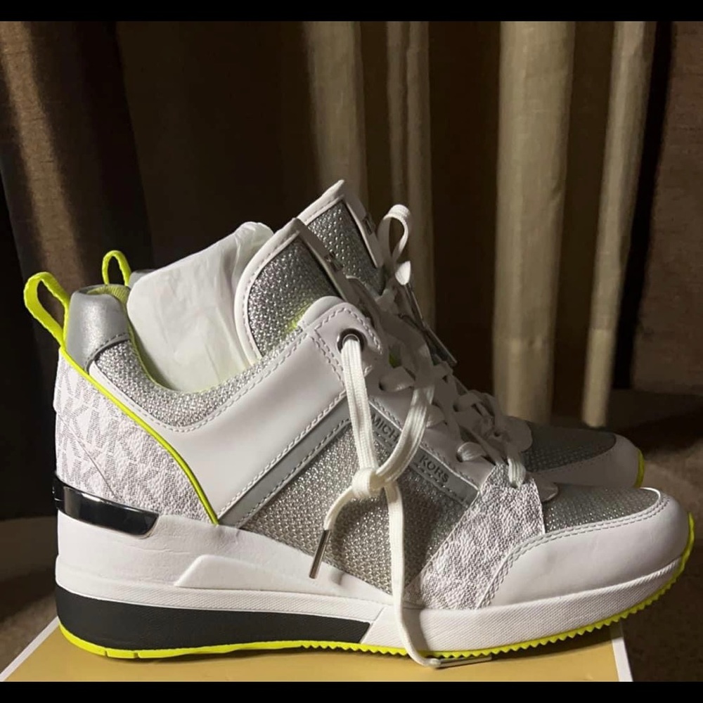 Micheal Kors sneakers